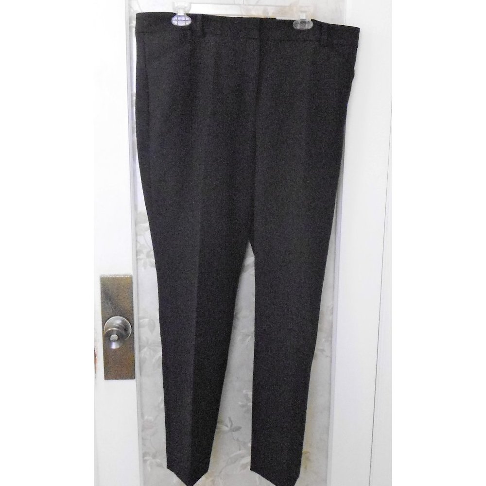 Chico’s So Slimming Black StraightLeg Sophia Pants
